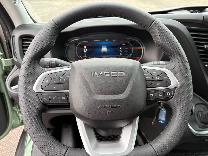 Iveco Daily (2026) 3.0Hi-matic, Průjezd. souprava - fotka 18 z 35