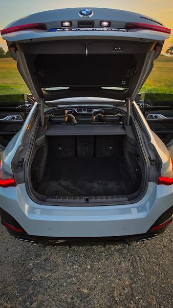 BMW Řada 4 (2022) - fotka 16 z 21