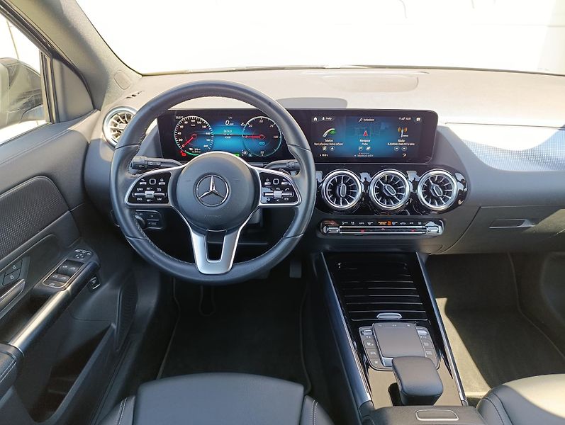 Mercedes-Benz EQA 250+ ČR DPH - fotka 23 z 34