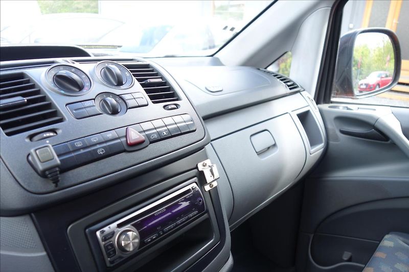 Mercedes-Benz Vito 2,2 CDi 80KW, ČR, 6MÍST,111. - fotka 27 z 27