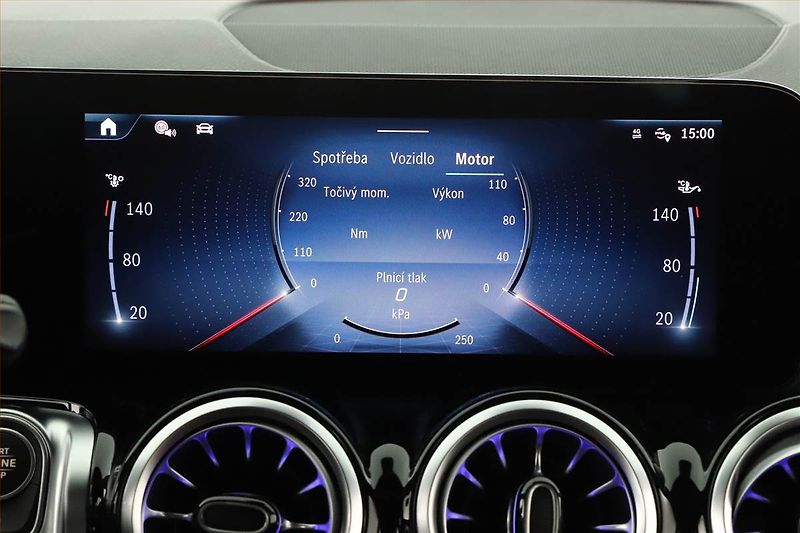 Mercedes-Benz GLB (2025) 200 d 4MATIC, AMG LINE - fotka 18 z 30