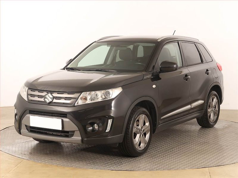 Suzuki Vitara (2017) 1.6 VVT, 4X4, Serv.kniha - fotka 2 z 16
