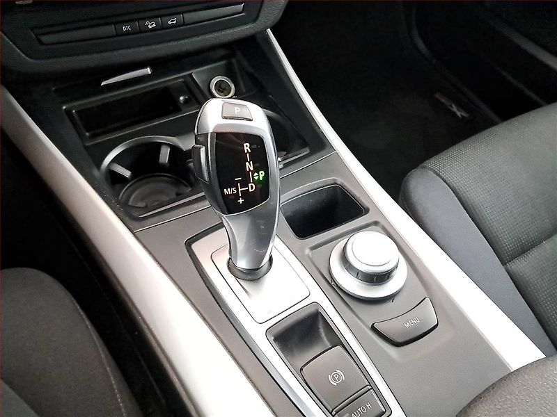 BMW X5 (2009) xDrive30d, 4X4, Automat, Navi - fotka 16 z 21