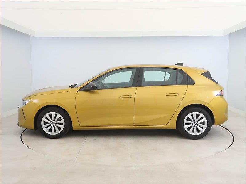 Opel Astra (2023) 1.2 Turbo, Serv.kniha - fotka 3 z 17