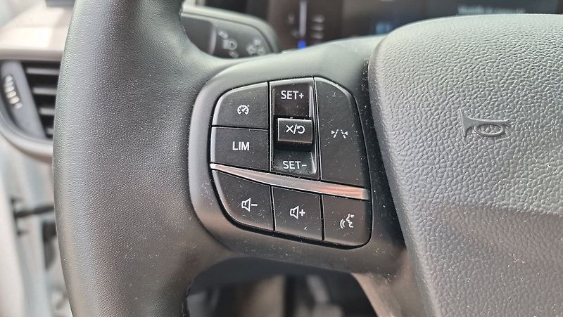 Ford Transit Courier 1,0 ECB Trend - fotka 13 z 21