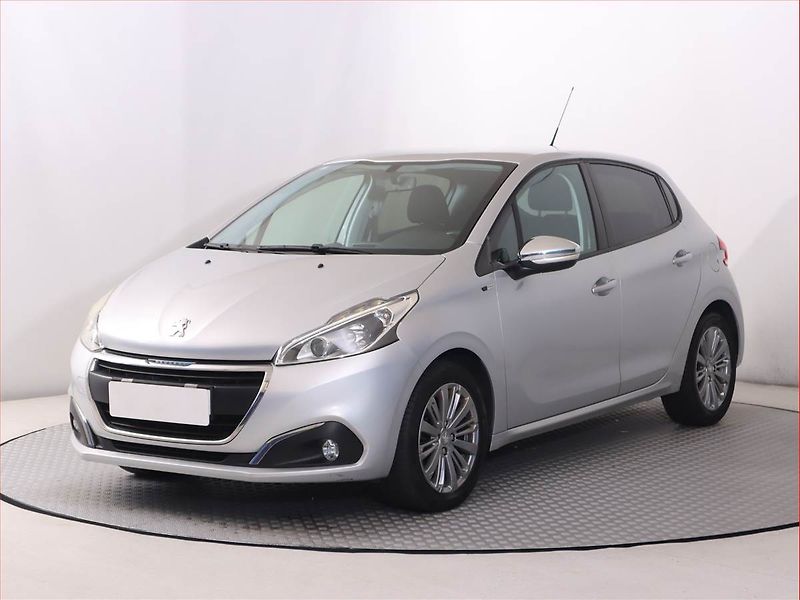 Peugeot 208 (2017) 1.2 PureTech, Serv.kniha - fotka 2 z 16