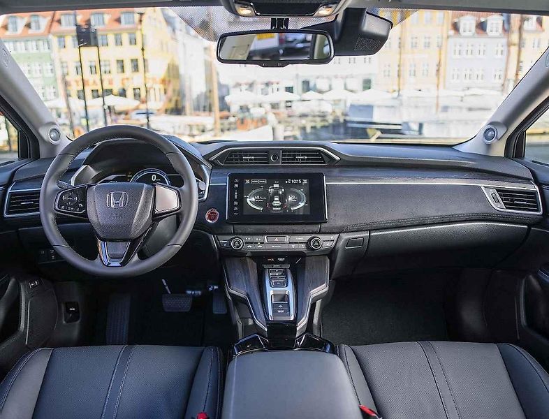 Honda Clarity Fuel Cell.