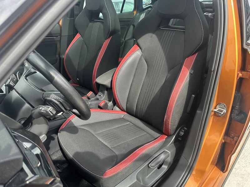 Škoda Kamiq (2023) 1.5 TSI Monte Carlo rezervace - fotka 11 z 34