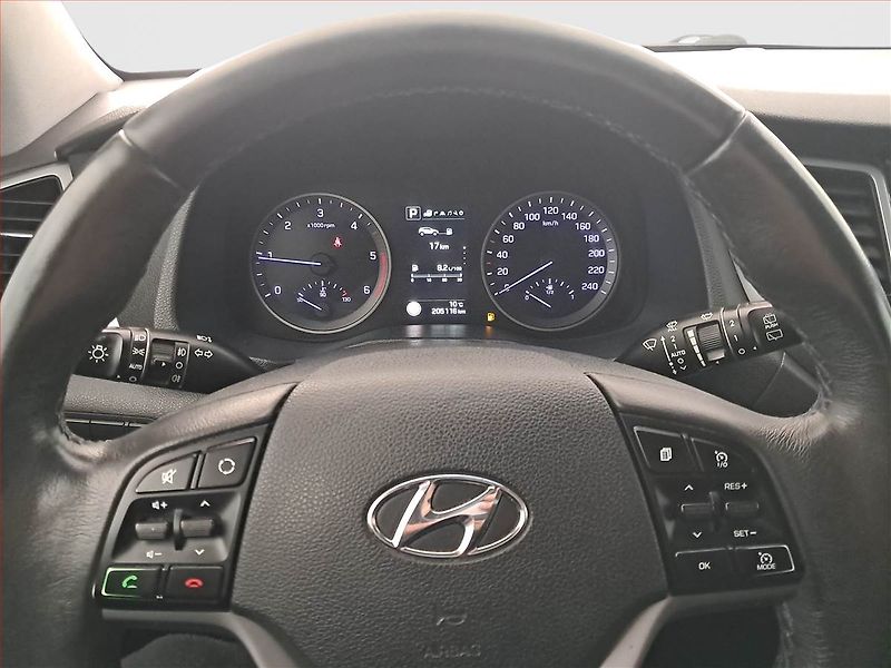 Hyundai Tucson (2016) 1.7 CRDi, Automat, Navi - fotka 16 z 16