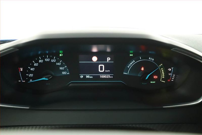 Peugeot 2008 (2021) Allure 50 kWh, SoH 91% - fotka 8 z 17