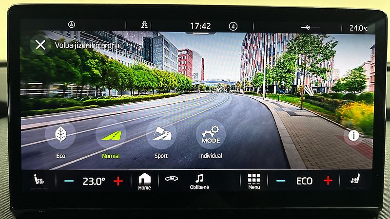 Škoda Enyaq 82 kWh AUT 80 Loft - fotka 28 z 29