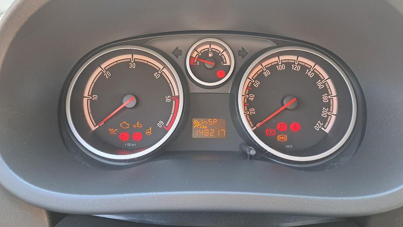 Opel Corsa 1.3 CDTI ENJOY REZERVACE - fotka 22 z 25