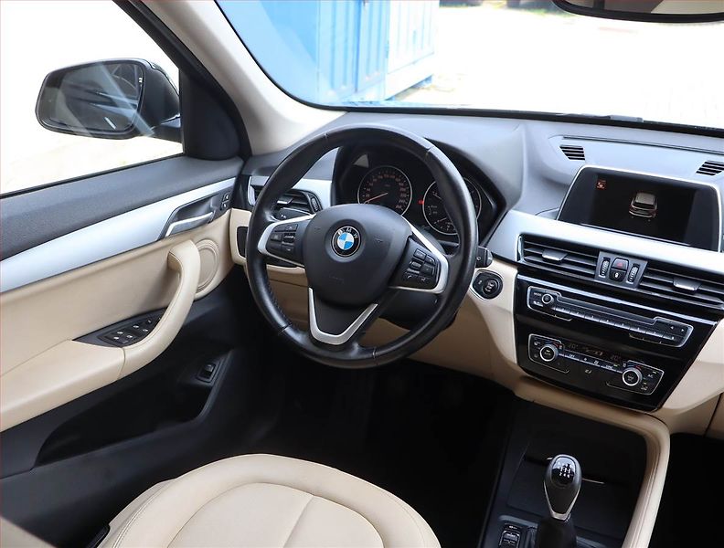 BMW X1 (2016) sDrive16d, Serv.kniha, Kůže - fotka 7 z 25