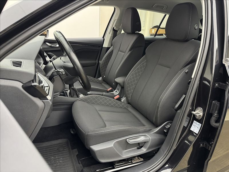 Škoda Kamiq 1,5 TSi 110kW VÝHŘEV TAŽNÉ ČR - fotka 27 z 35