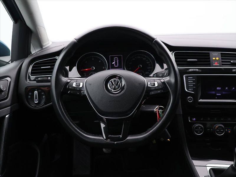 Volkswagen Golf 1,6 TDI 77kW Comfortline CZ - fotka 18 z 30