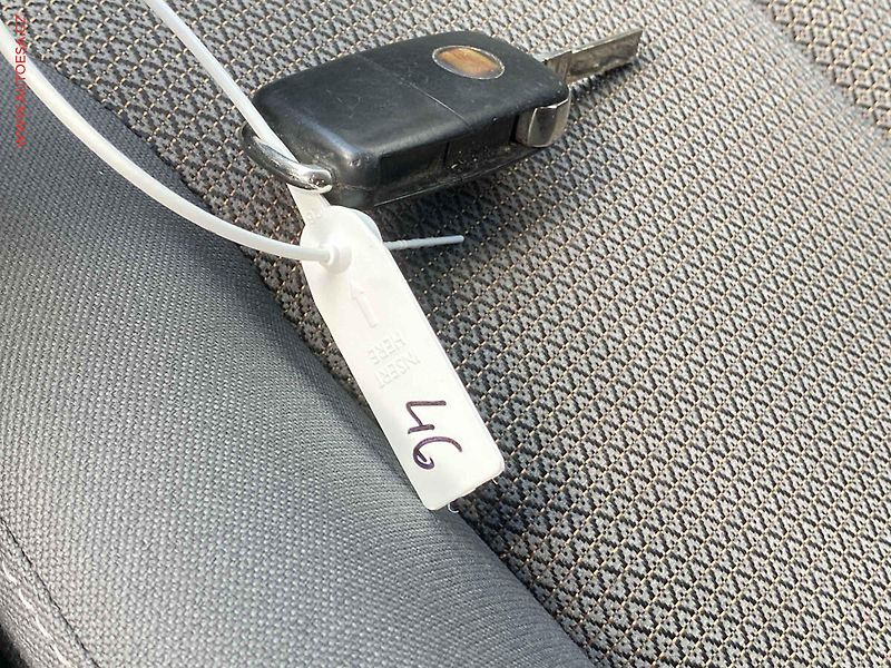 Seat Leon (2009) 1.9 TDi, AC, temp - fotka 16 z 16