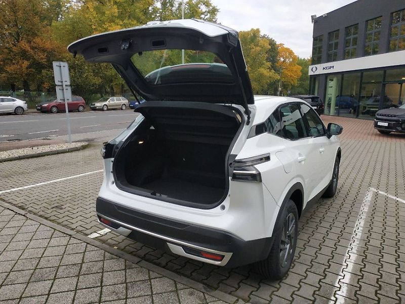 Nissan Qashqai 1.3mHEV,2WD, MT, Acenta, SKLAD - fotka 24 z 26