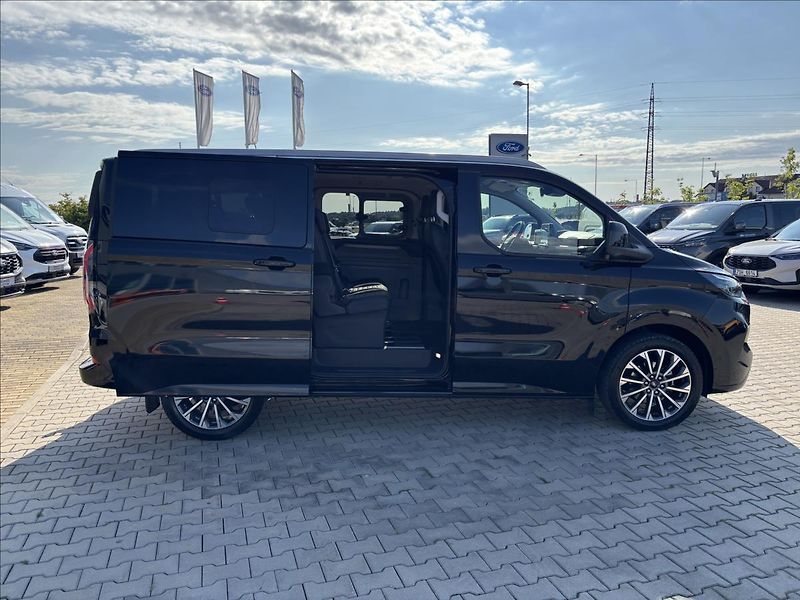Ford Tourneo Custom 2,0 125kW Titanium X AWD L1 - fotka 15 z 49