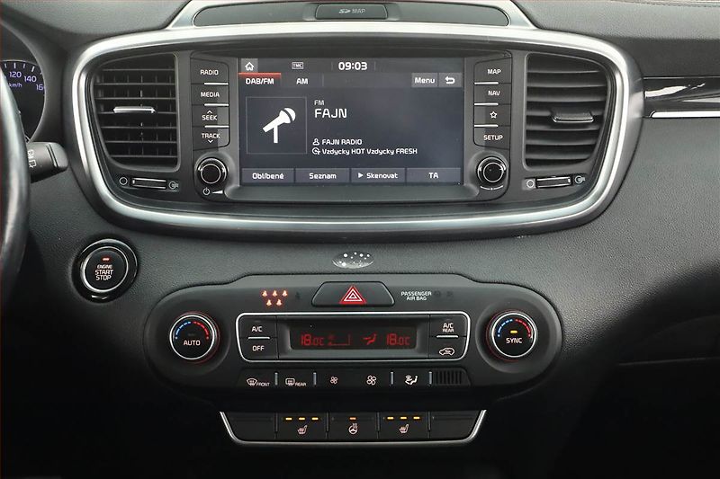 Kia Sorento (2018) 2.2 CRDi, 4X4, Automat - fotka 15 z 19