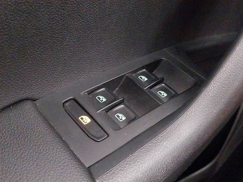 Škoda Octavia (2017) 1.4 TSI, Automat, Navi - fotka 23 z 25