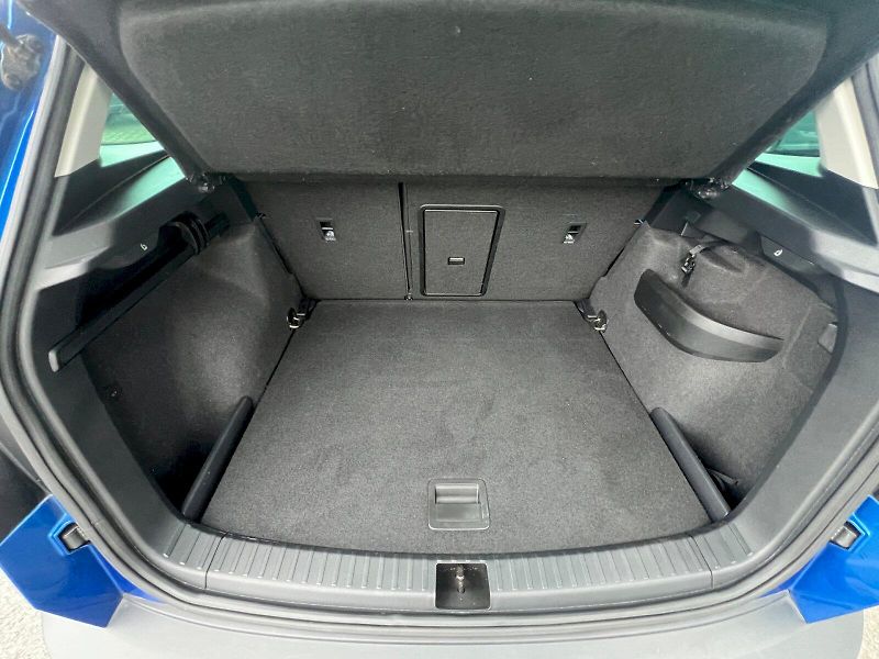 Škoda Karoq (2021) Style Plus 1.5 TSI 110KW 6° ma - fotka 32 z 33