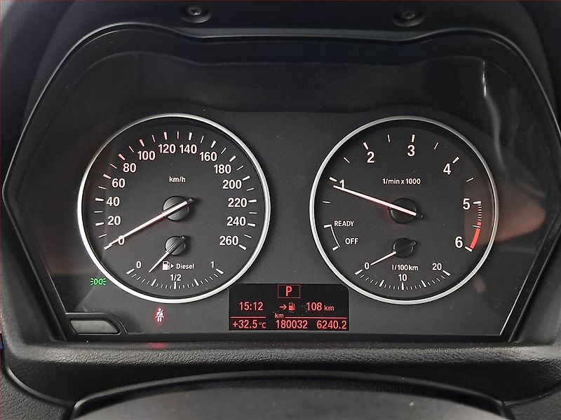BMW X1 (2017) xDrive18d, Automat, Serv.kniha - fotka 11 z 19