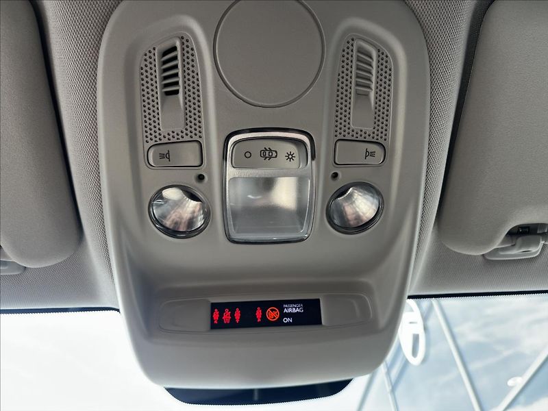 Citroën C4 1,2   PT 110K Feel - fotka 17 z 18