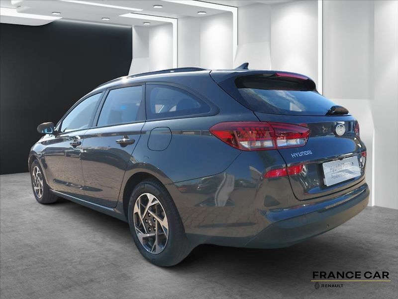 Hyundai i30 1,0   1.0 T-GDi Smart - fotka 7 z 25