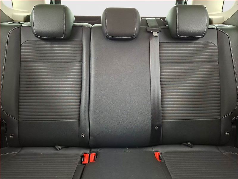 Ford EcoSport (2018) Titanium 1.0 EcoBoost, Kůže - fotka 10 z 14