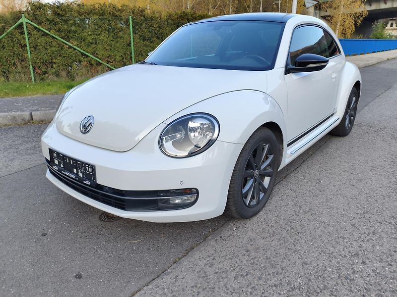 Volkswagen Beetle (2015) 1,2 TSI Club - fotka 2 z 33