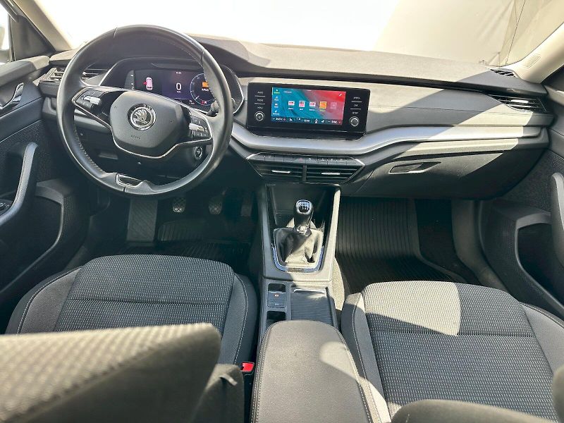 Škoda Octavia (2023) 2.0 TDI 85kW Ambition Combi - fotka 5 z 21