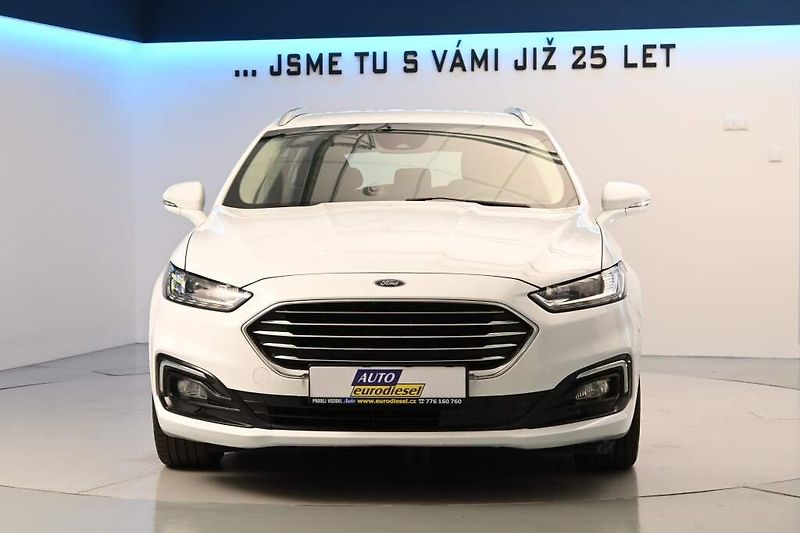 Ford Mondeo (2020) 2.0 4x4 140 KW LED ACC SONY 8A - fotka 3 z 37