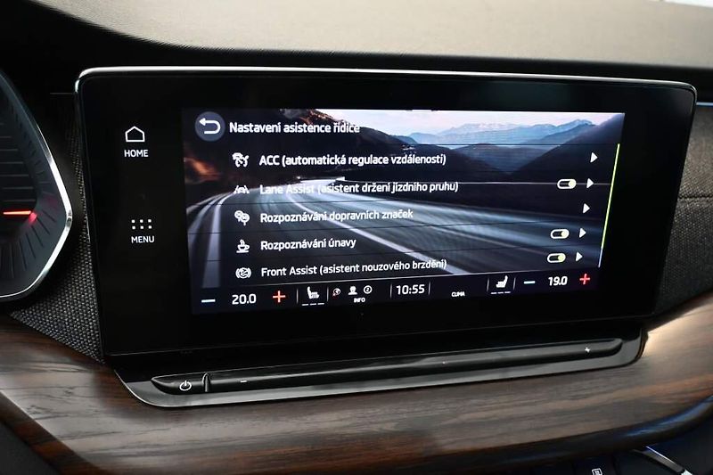 Škoda Octavia (2023) 2.0 SCOUT 4x4 DSG Matrix LED T - fotka 16 z 36