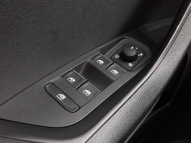 Škoda Karoq (2019) Style Plus 2.0 TDI - fotka 18 z 19
