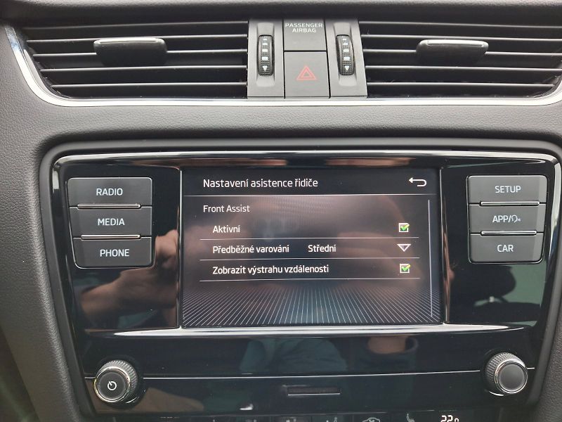 Škoda Octavia (2019) Ambition Plus 1,5TSi 110kW - fotka 17 z 33