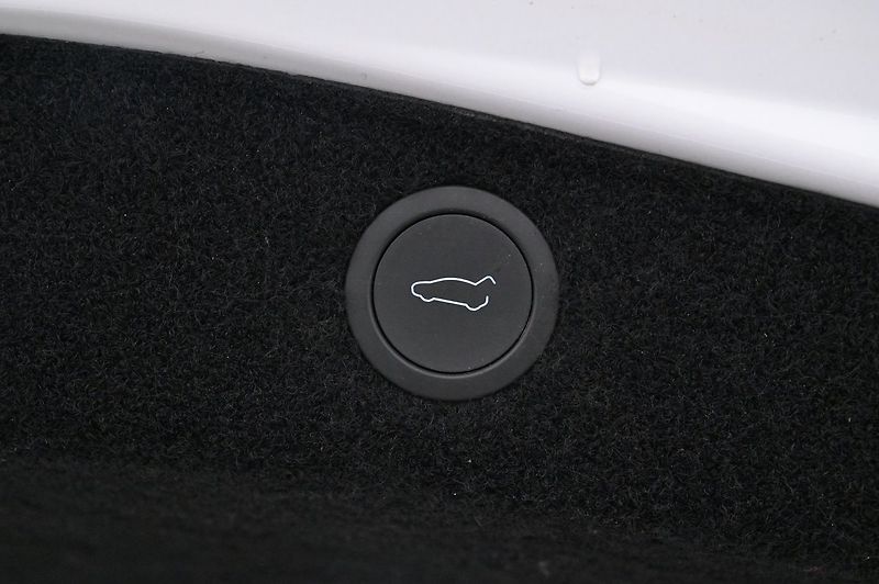 Tesla Model 3 Long Range AWD SoH 93% - fotka 24 z 26