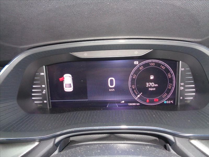 Škoda Octavia 1,5 - fotka 9 z 13