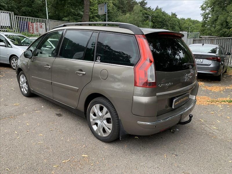 Citroën C4 Picasso 1,6 HDI AUTOMAT,EXCLUSIV,7.MÍS - fotka 7 z 21