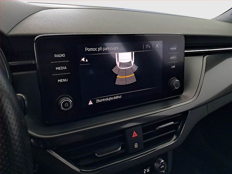 Škoda Scala (2019) Style 1.0 TSI, Tempomat - fotka 19 z 20
