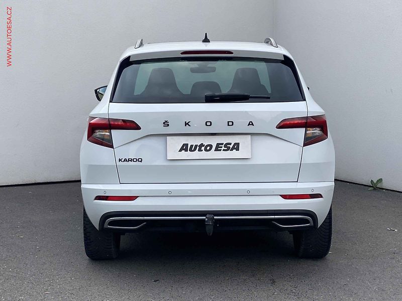 Škoda Karoq (2021) 1.5 TSi, SportLine, DSG - fotka 5 z 19