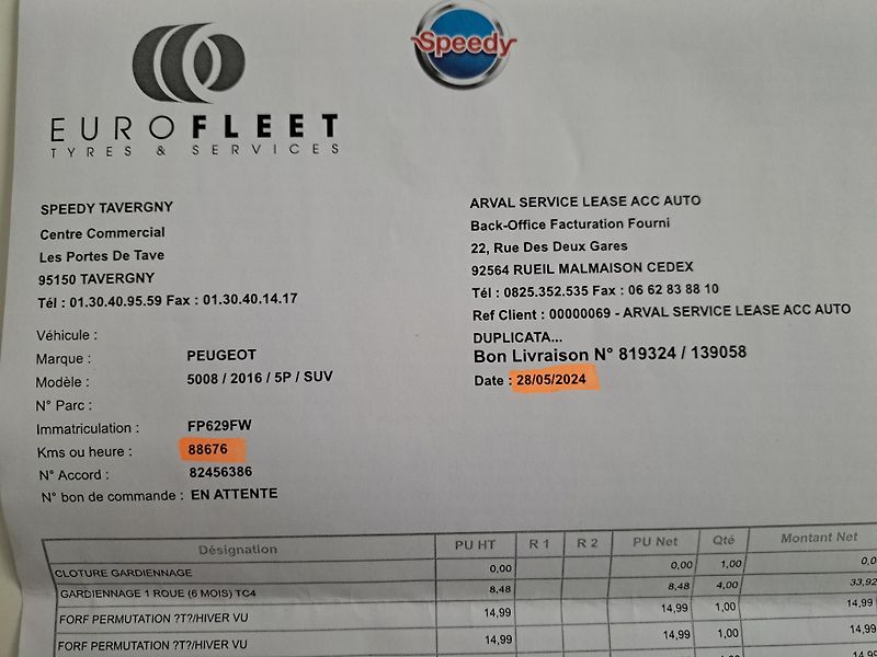 Peugeot 5008 (2020) 1,2 PT EAT8 17ALU PDC NAVI - fotka 21 z 24