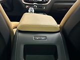 Volvo XC60 (2023) T8 AWD Ultimate+ DARK záruka - náhled 24