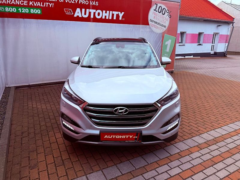 Hyundai Tucson 2.0 CRDi 4x4 Aut. Premium, ČR - fotka 2 z 35