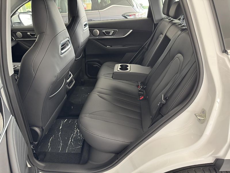 Chery Tiggo 7 (2026) 1,6T ICE Luxury FWD - fotka 12 z 53