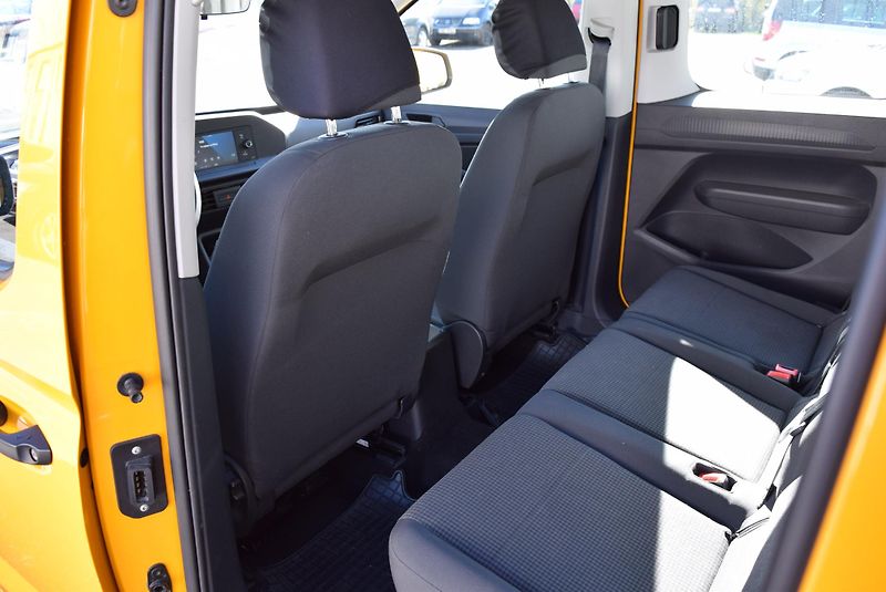 Volkswagen Caddy (2021) 2.0TDI 90kw TRENDLINE TAŽNÉ - fotka 15 z 39
