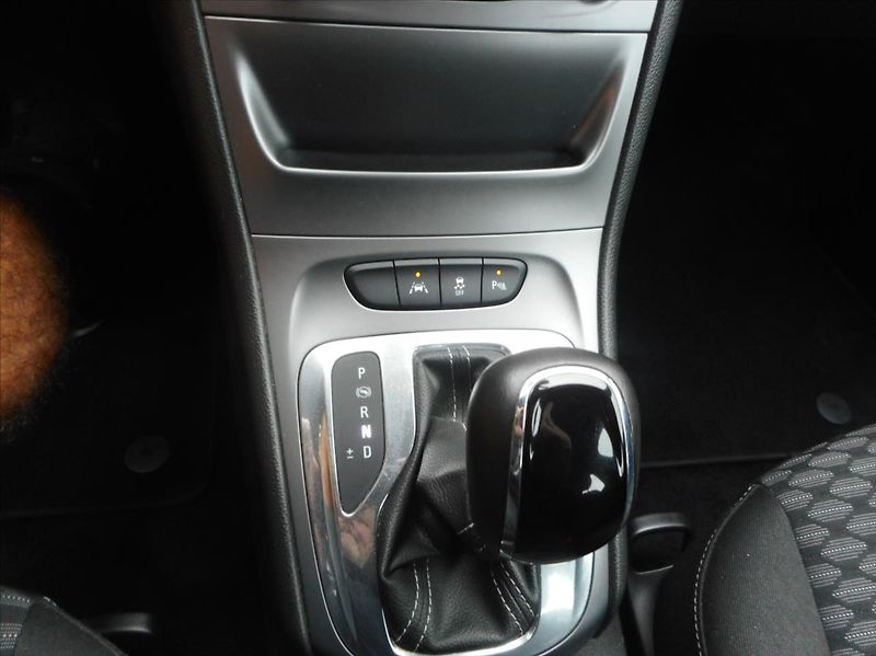 Opel Astra 1,6 CDTi SPORT TOURER - fotka 16 z 28