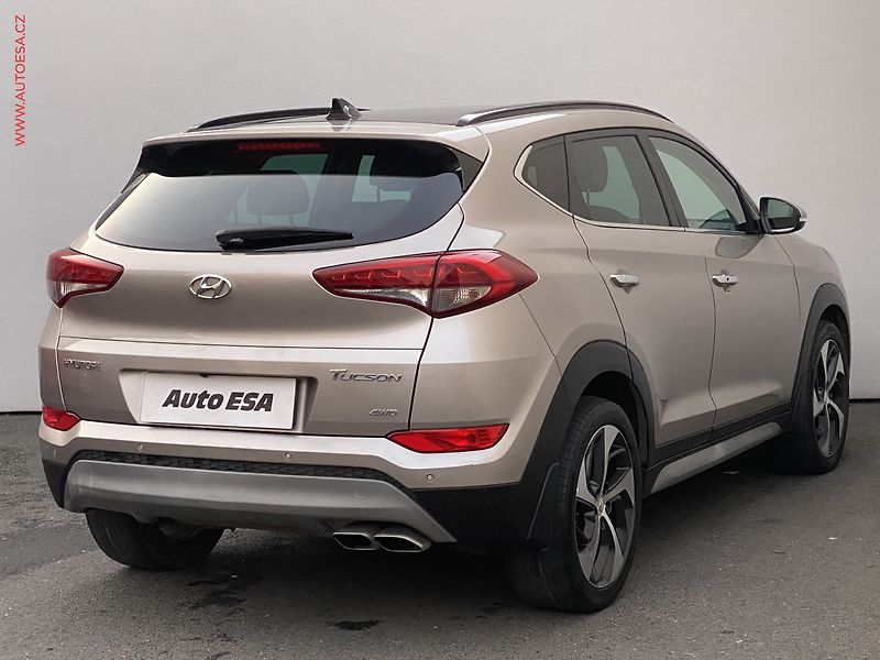 Hyundai Tucson (2017) 2.0 CRDi 4x4, ČR, Style - fotka 4 z 19