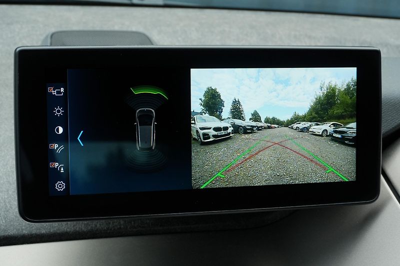 BMW i3 i3s 120Ah, H/K, Navi profi - fotka 22 z 31