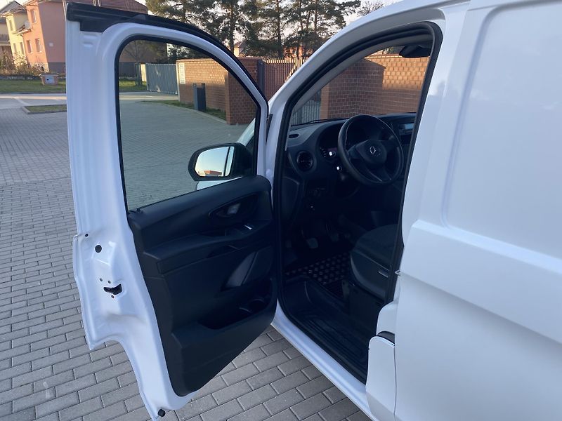 Mercedes-Benz Vito (2021) 110,L2H1,LONG, VÝB STAV!! - fotka 17 z 43