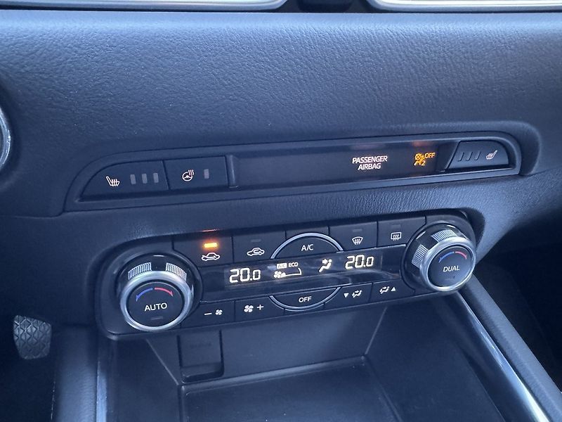 Mazda CX-5 (2018) 2.0 G-165 AWD LED Bose Kamera - fotka 8 z 50